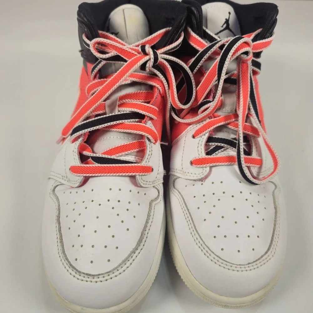 Nike Air Jordan 1 Mid SE GS White Infrared FB4417-016 Size 7Y Womens 8.5